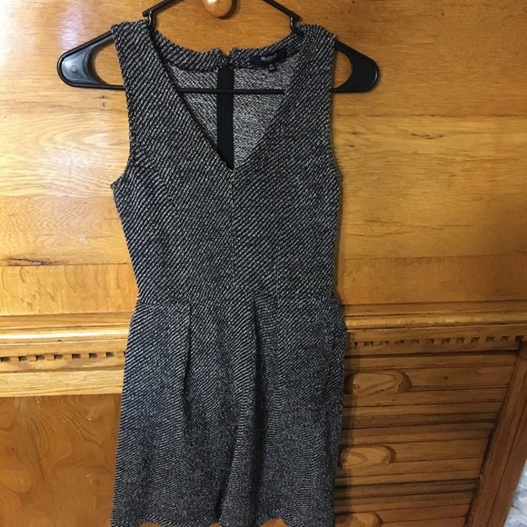 Madewell Dresses & Skirts - Madewell Black White Marled Knit V-Neck Fit Flare Dress Mod Retro Career XS